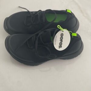 New OOFOS Black Sneakers